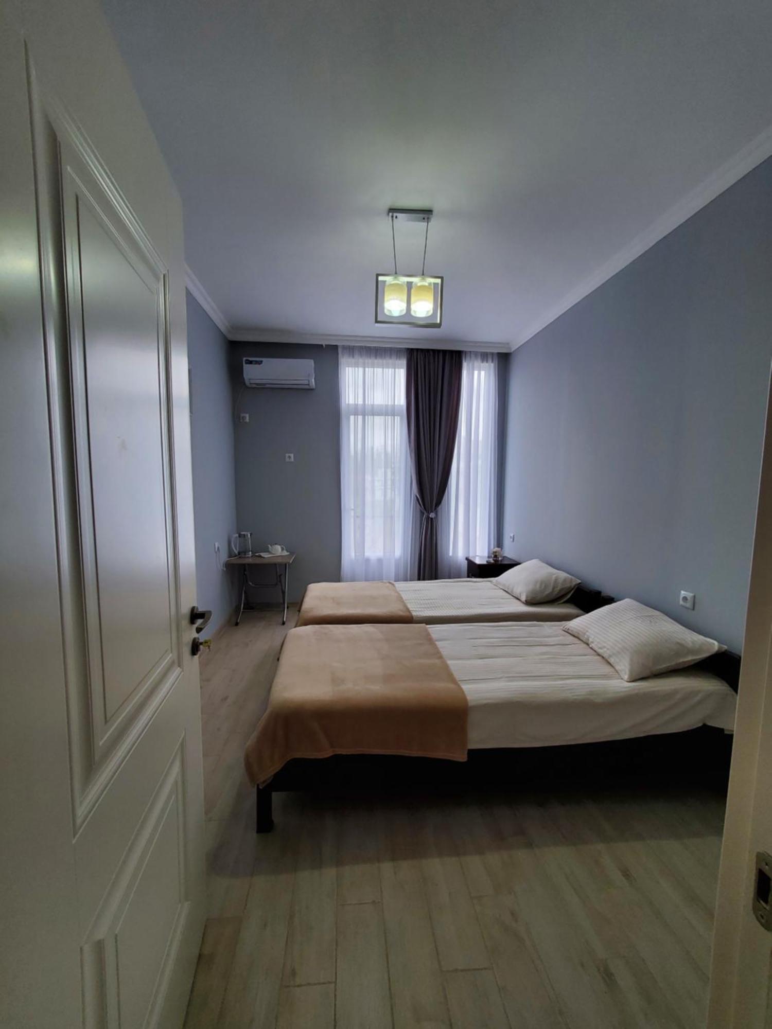 Maka Hotel Уреки Екстериор снимка