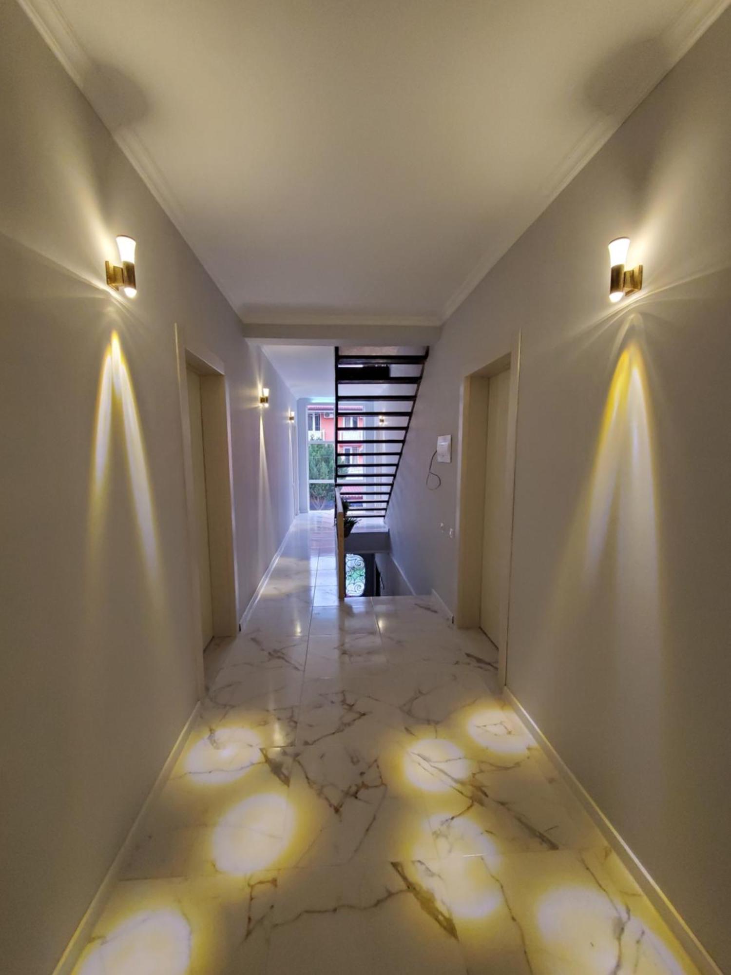 Maka Hotel Уреки Екстериор снимка